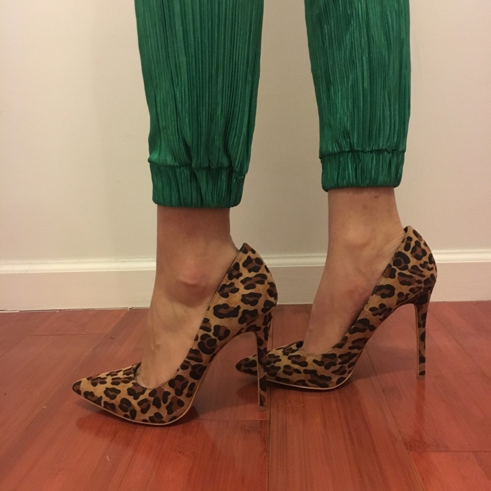 Leopard Pumps